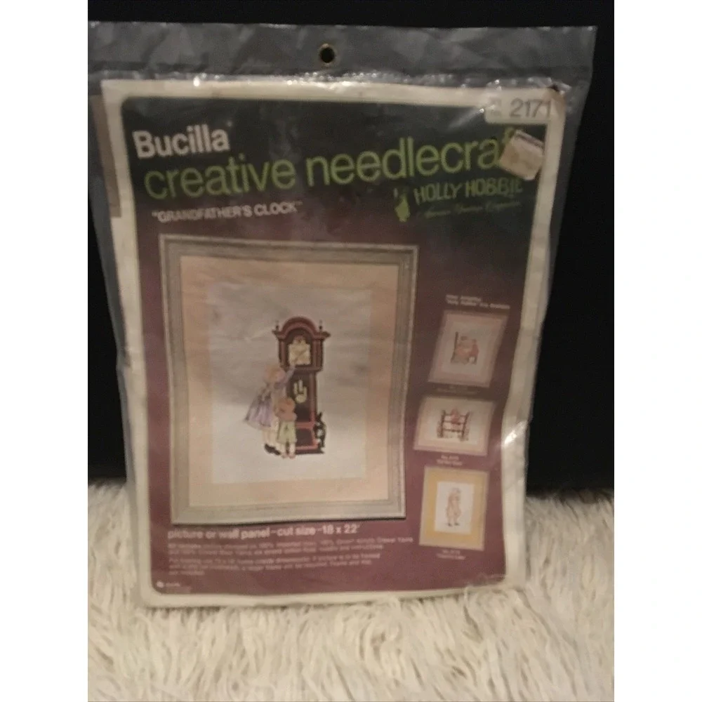 Bucilla Needlecraft Holly Hobbie‎ Grandfathers Clock